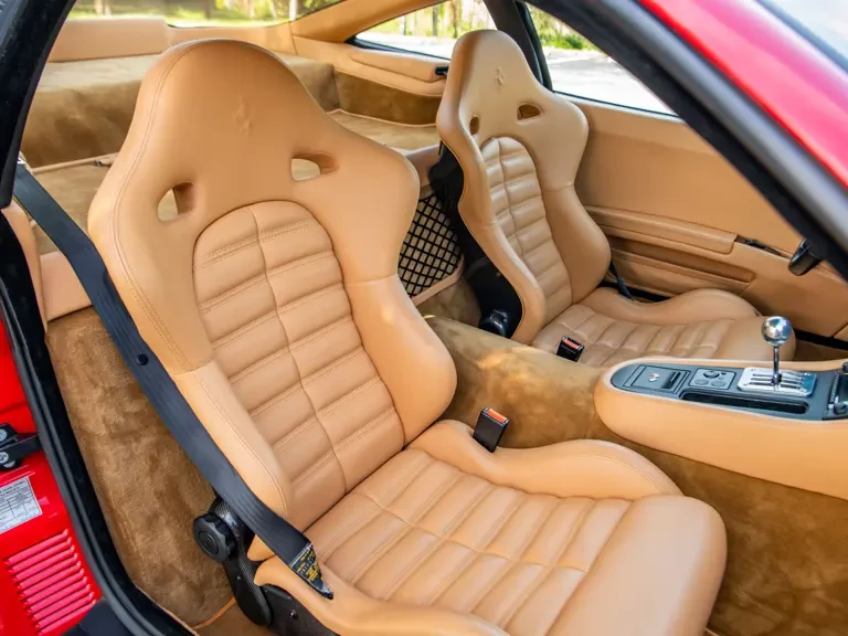 2001 Ferrari 550 Maranello - Image 27 of 31