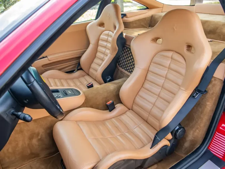 2001 Ferrari 550 Maranello - Image 25 of 31