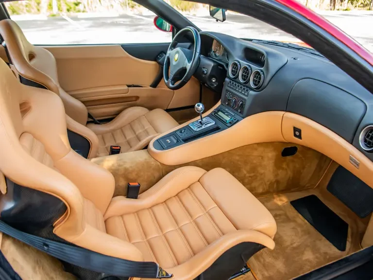 2001 Ferrari 550 Maranello - Image 13 of 31