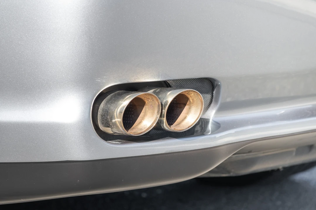 2001 Ferrari 550 Maranello - Image 20 of 31