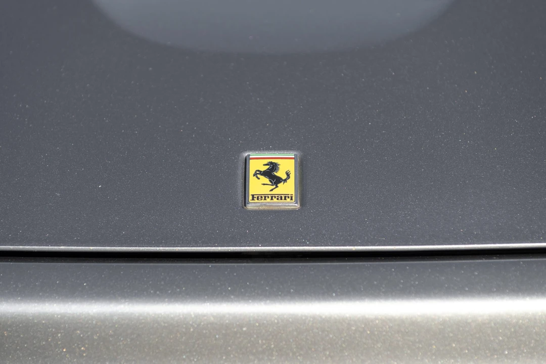 2001 Ferrari 550 Maranello - Image 25 of 31