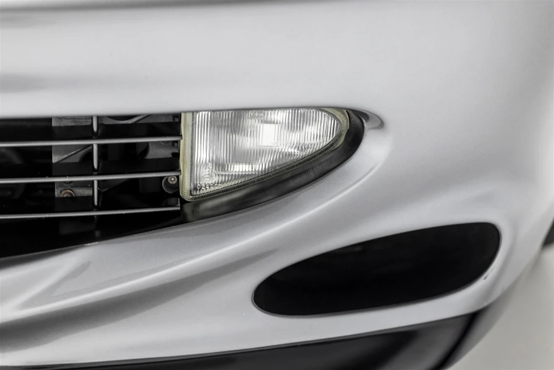 2001 Ferrari 550 Maranello - Image 21 of 31
