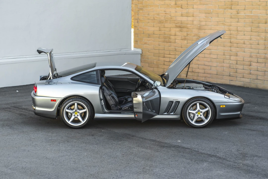 2001 Ferrari 550 Maranello - Image 30 of 31
