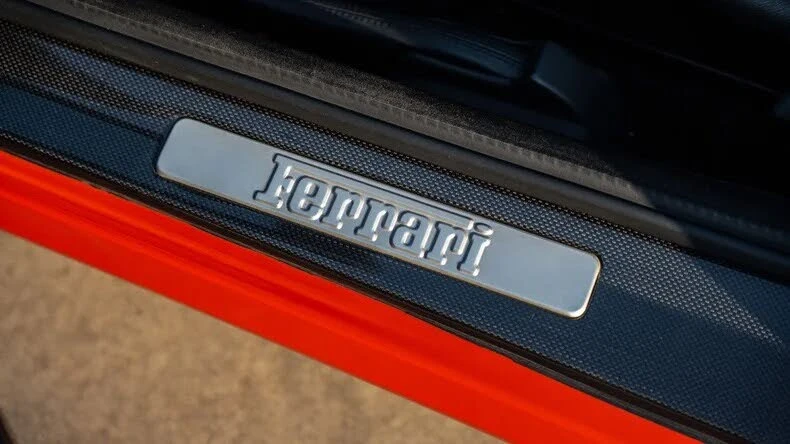 2001 Ferrari 550 Maranello - Image 21 of 31