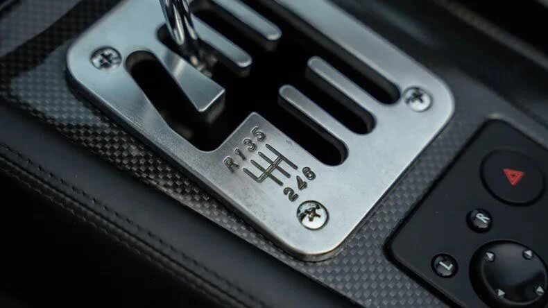 2001 Ferrari 550 Maranello - Image 22 of 31