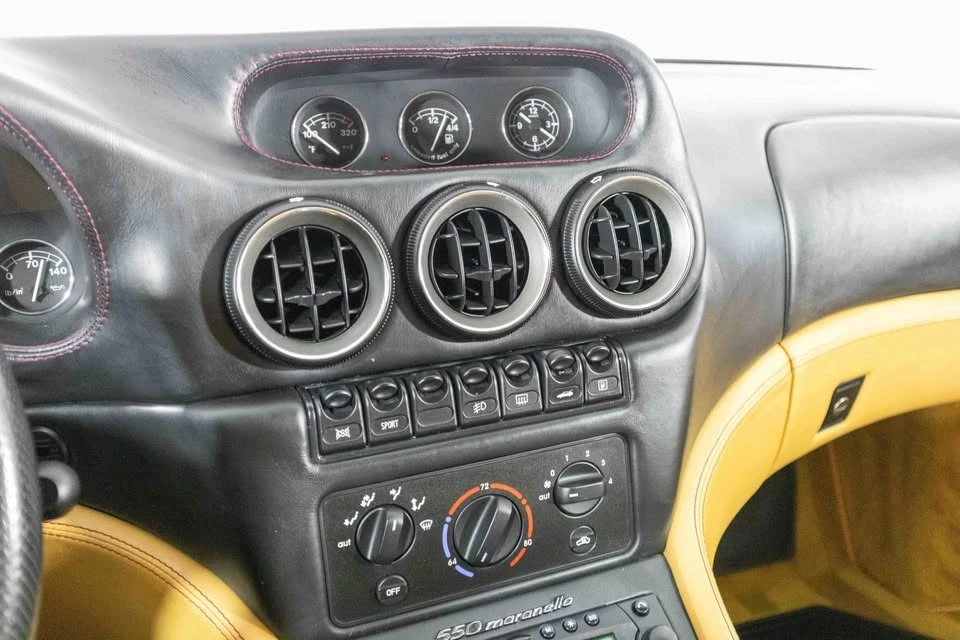 2001 Ferrari 550 Maranello - Image 16 of 20