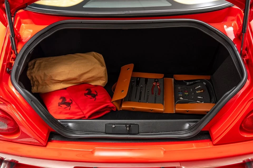 2001 Ferrari 550 Maranello - Image 13 of 14