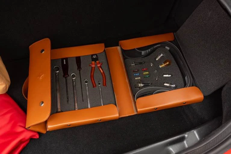 2001 Ferrari 550 Maranello - Image 18 of 20