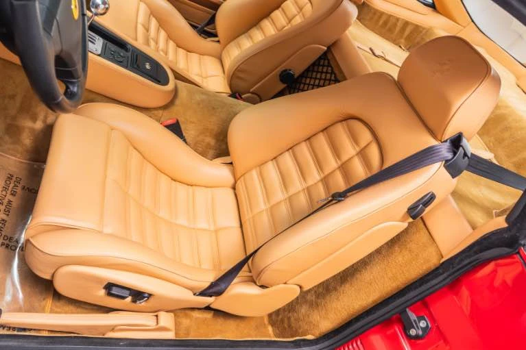 2001 Ferrari 550 Maranello - Image 10 of 20
