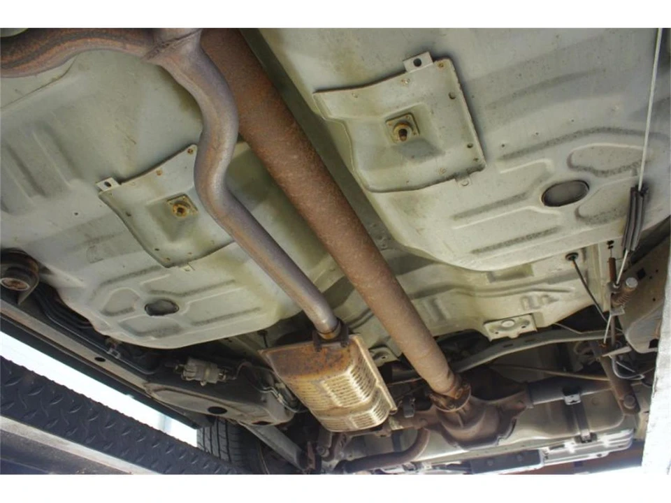 2001 Ford Crown Victoria - Image 7 of 13