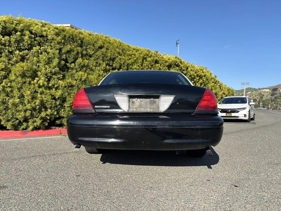 2001 Ford Crown Victoria - Image 3 of 11