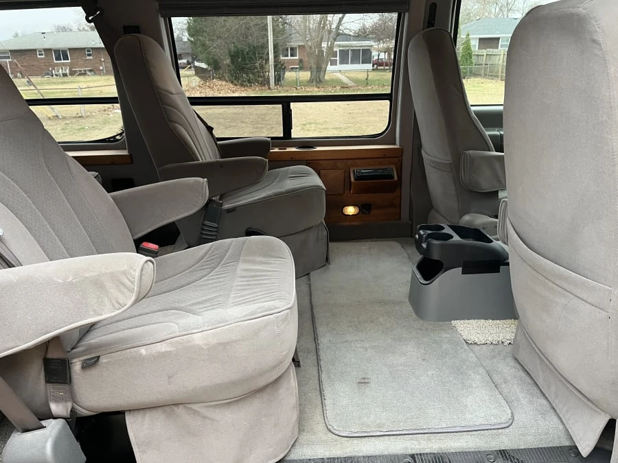 2001 Ford Econoline Van - Image 7 of 10