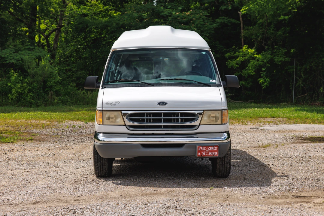 2001 Ford Econoline Van - Image 5 of 31