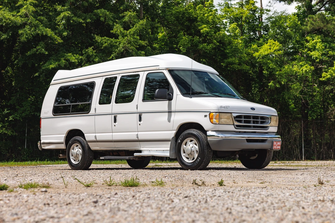 2001 Ford Econoline Van - Image 7 of 31