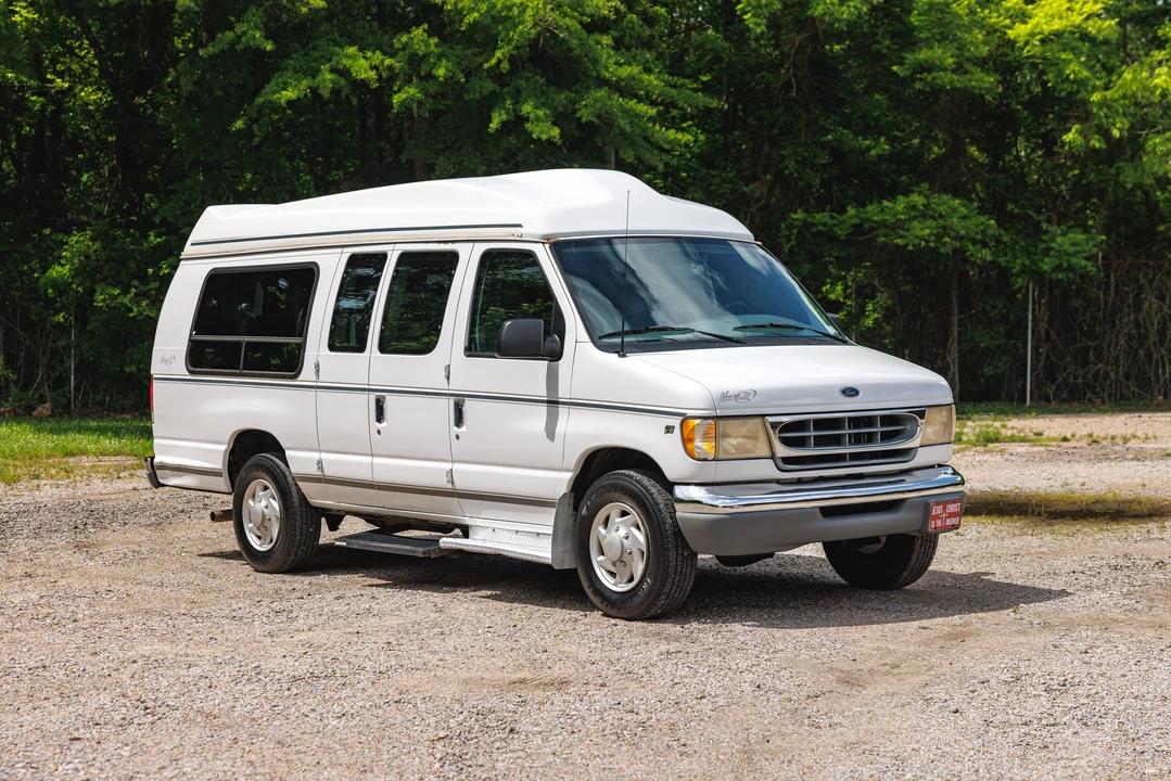 2001 Ford Econoline Van - Image 6 of 31