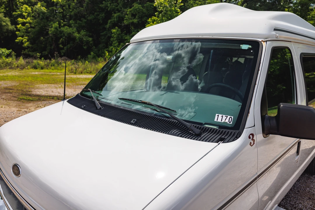 2001 Ford Econoline Van - Image 26 of 31