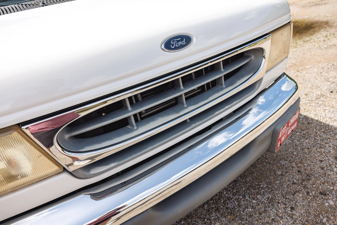 2001 Ford Econoline Van - Image 21 of 31