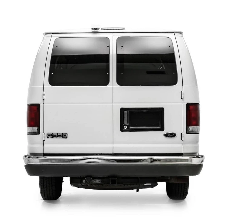 2001 Ford Econoline Van - Image 8 of 12