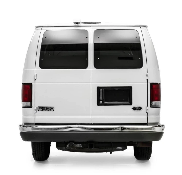 2001 Ford Econoline Van - Image 8 of 12