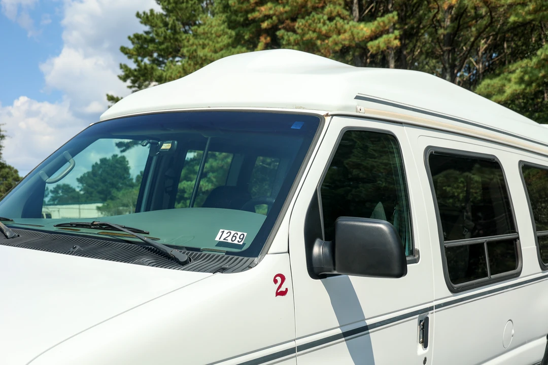 2001 Ford Econoline Van - Image 16 of 31