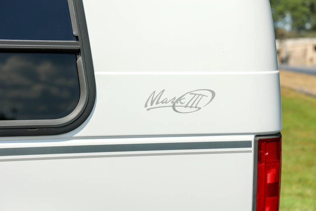 2001 Ford Econoline Van - Image 27 of 31