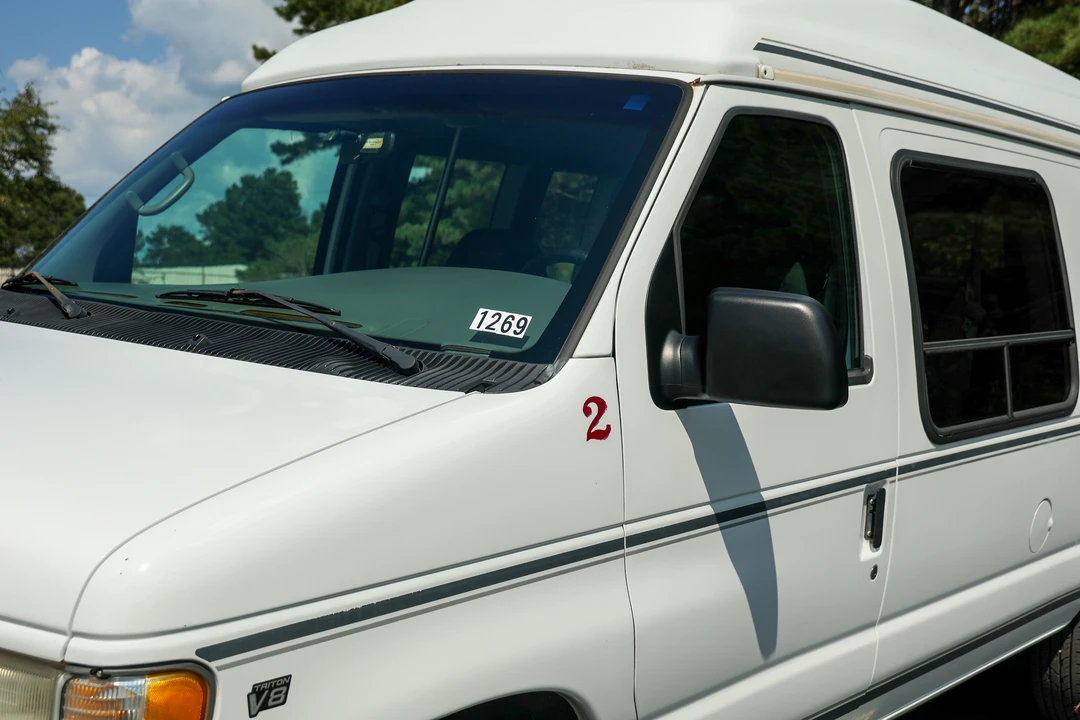 2001 Ford Econoline Van - Image 17 of 31