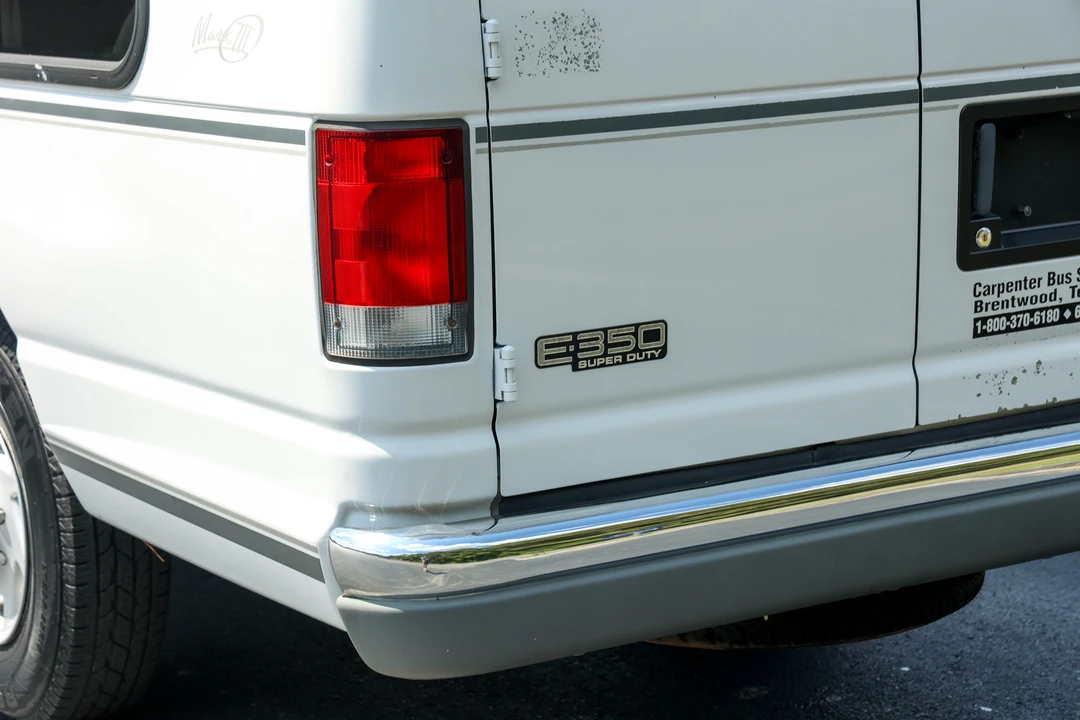 2001 Ford Econoline Van - Image 29 of 31