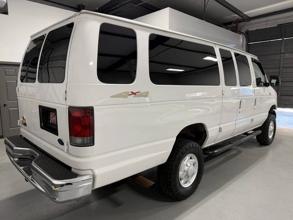 2001 Ford Econoline Van - Image 5 of 18