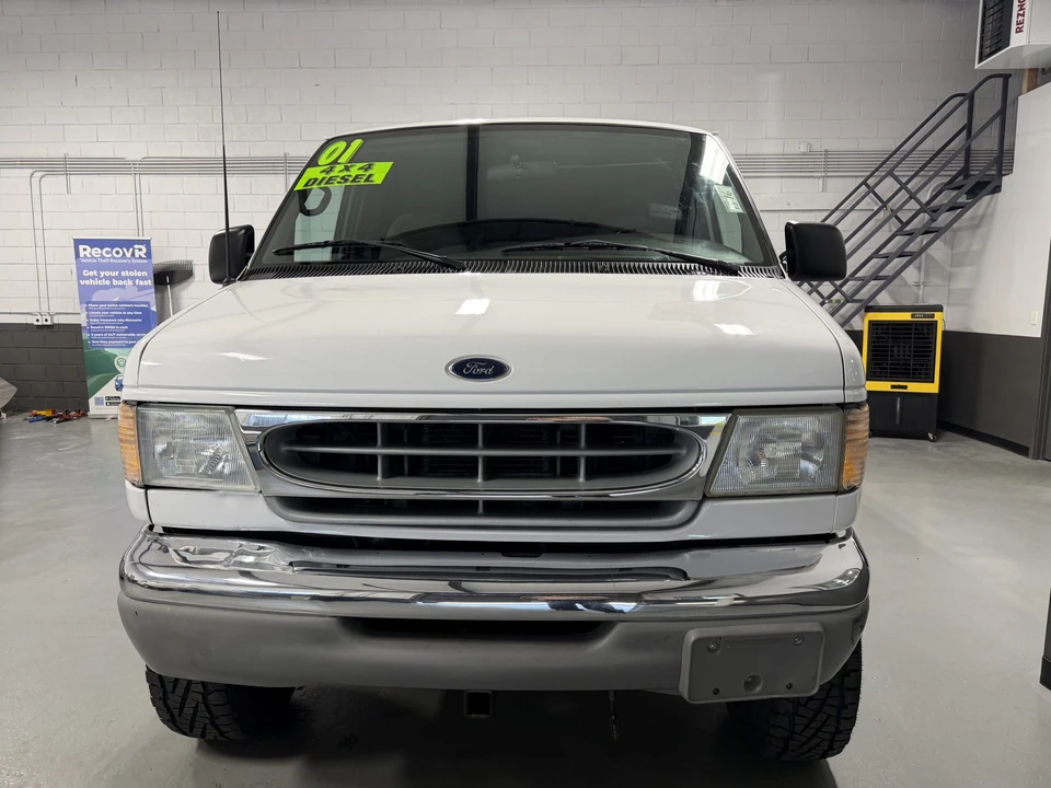 2001 Ford Econoline Van - Image 11 of 18