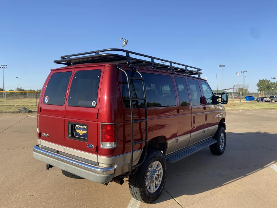 2001 Ford Econoline Van - Image 12 of 31