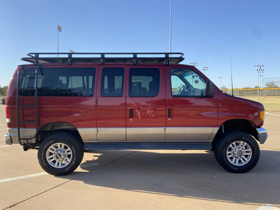 2001 Ford Econoline Van - Image 15 of 31