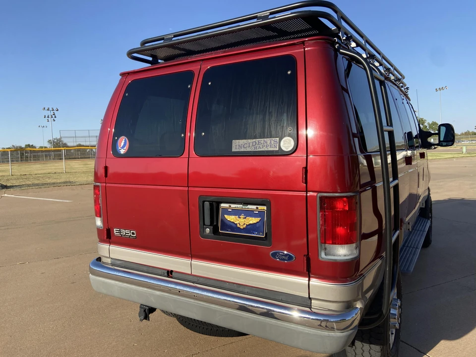 2001 Ford Econoline Van - Image 11 of 31