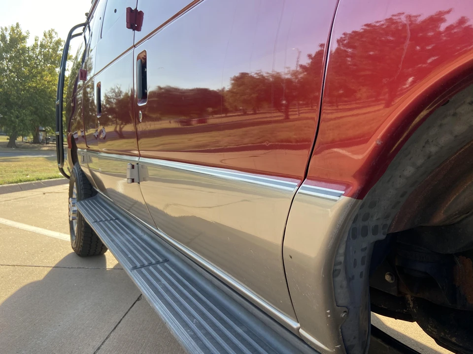 2001 Ford Econoline Van - Image 31 of 31