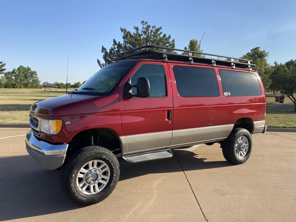 2001 Ford Econoline Van - Image 7 of 31