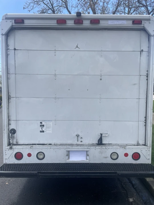 2001 Ford Econoline Van - Image 4 of 19