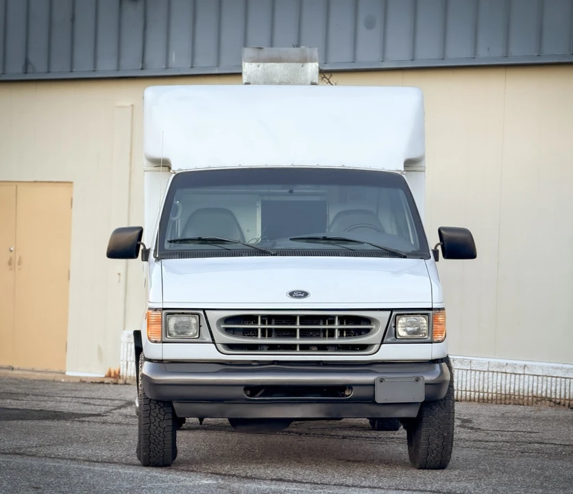2001 Ford Econoline Van - Image 3 of 21