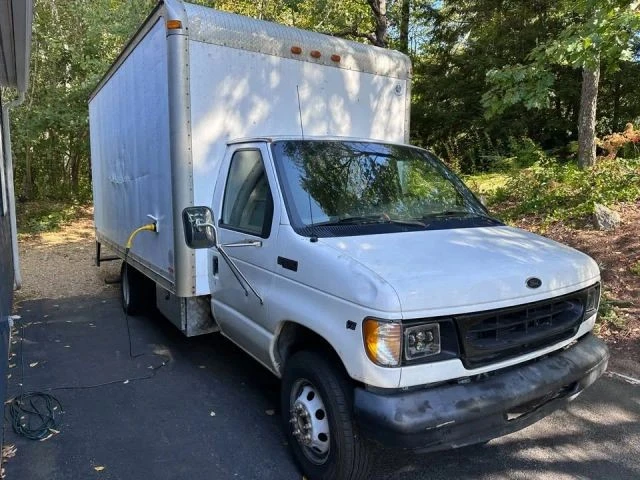 2001 Ford Econoline Van - Image 2 of 8