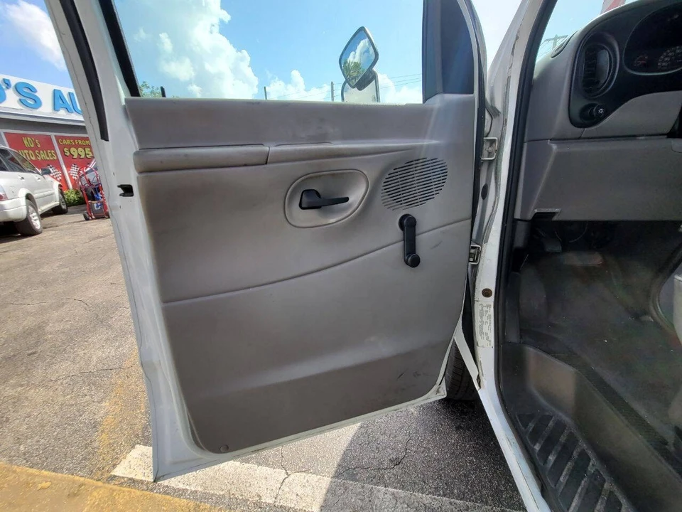 2001 Ford Super Duty 1st Gen - Image 9 of 20