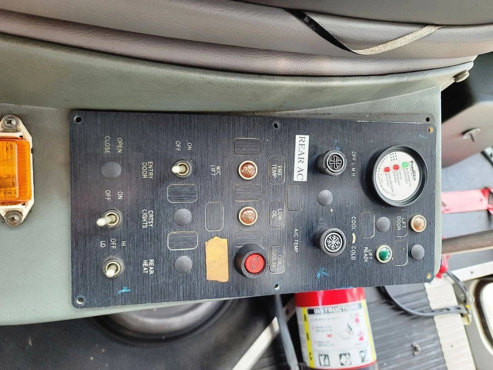 2001 Ford Super Duty 1st Gen - Image 12 of 20