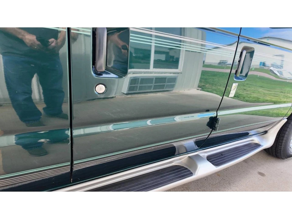 2001 Ford Econoline Van - Image 21 of 31