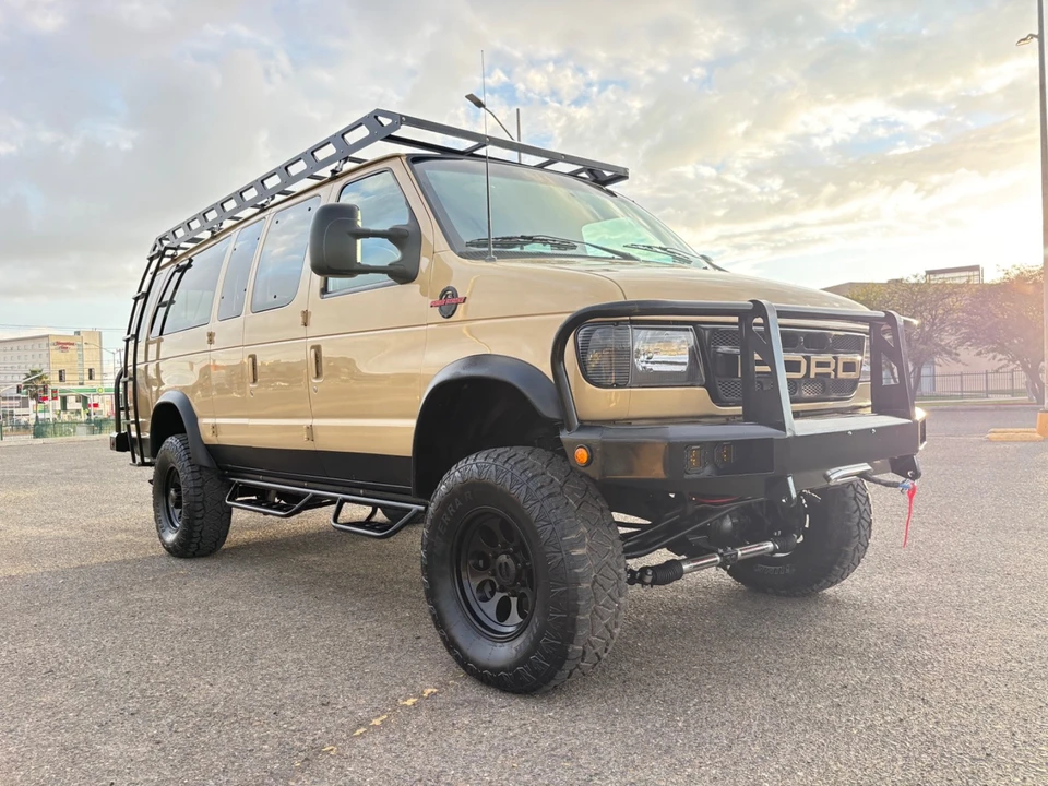 2001 Ford Econoline Van - Image 7 of 21