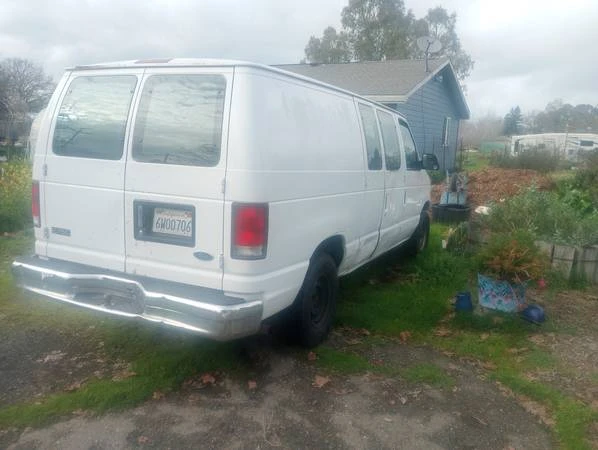 2001 Ford Econoline Van - Image 2 of 2