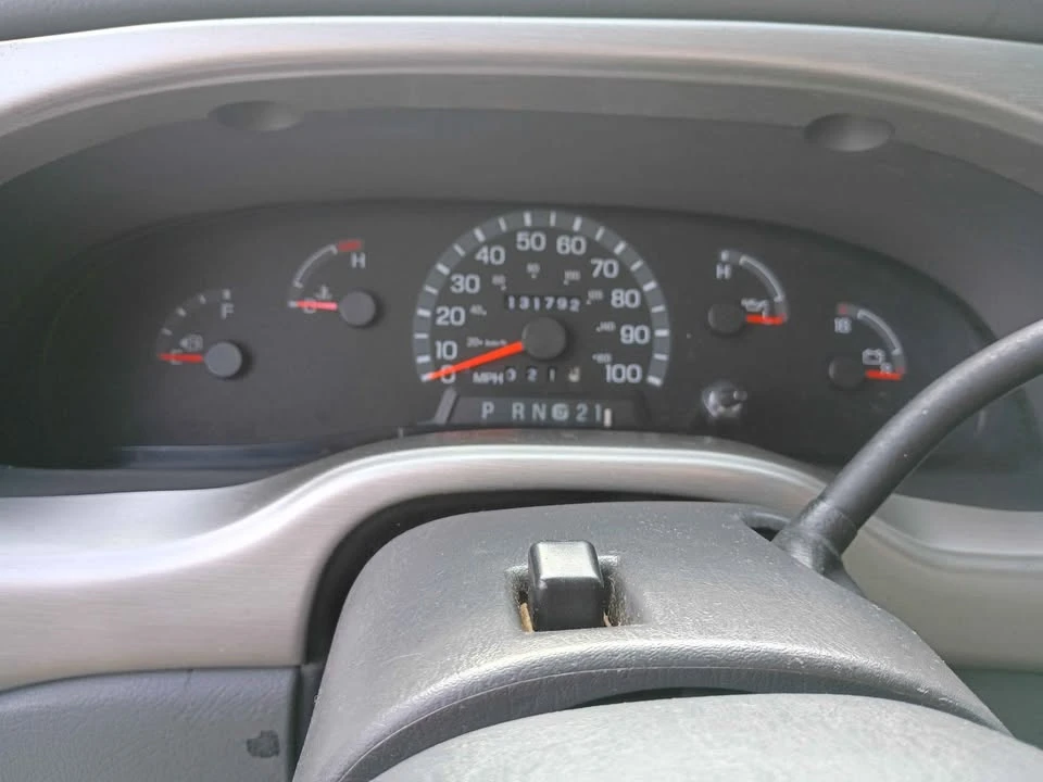 2001 Ford Econoline Van - Image 12 of 20