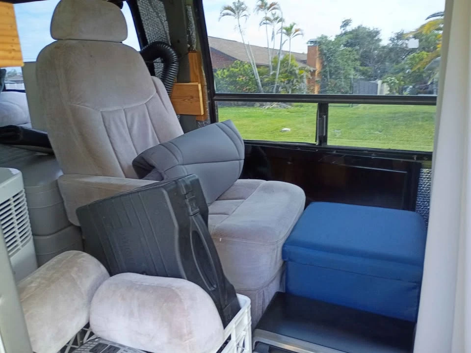 2001 Ford Econoline Van - Image 13 of 20
