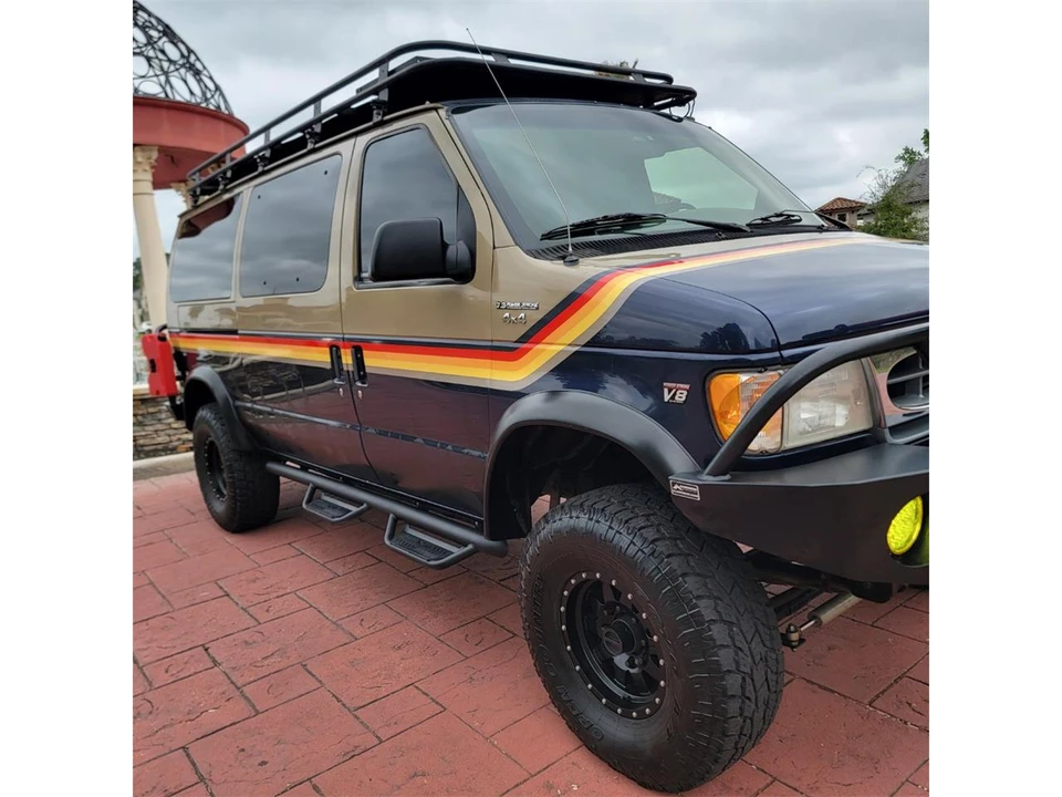 2001 Ford Econoline Van - Image 6 of 31