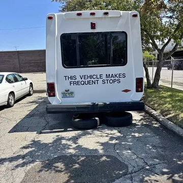 2001 Ford E350 Super Duty Passenger