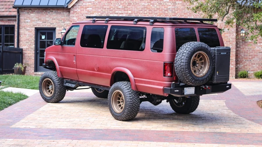 2001 Ford Econoline Van - Image 2 of 31