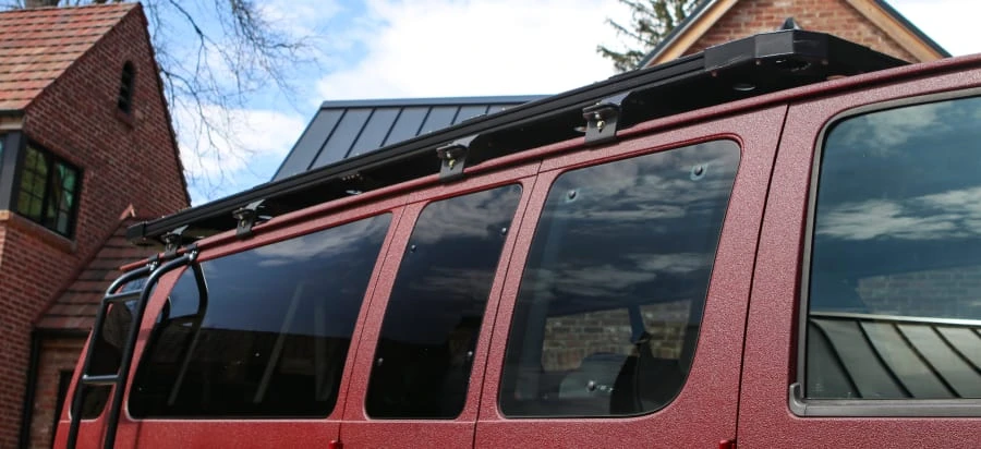 2001 Ford Econoline Van - Image 9 of 31