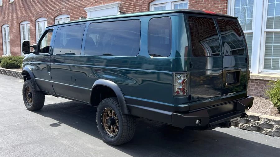 2001 Ford Econoline Van - Image 3 of 9