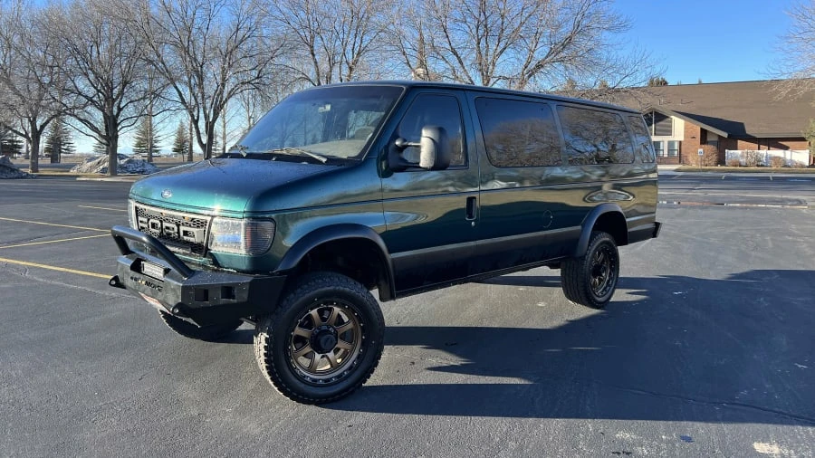 2001 Ford Econoline Van - Image 4 of 10